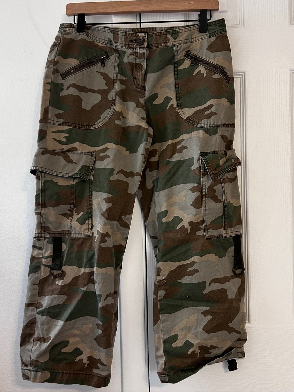 Camo capri pants